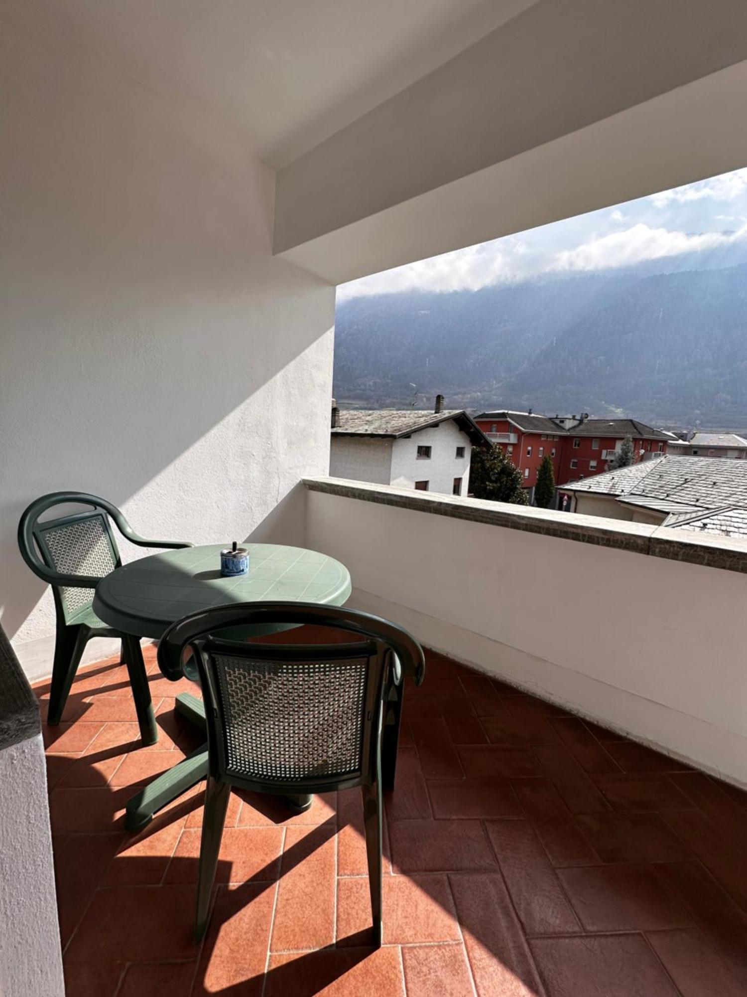 Ampio Appartamento Con Vista “Casa Magro” Tirano Luaran gambar