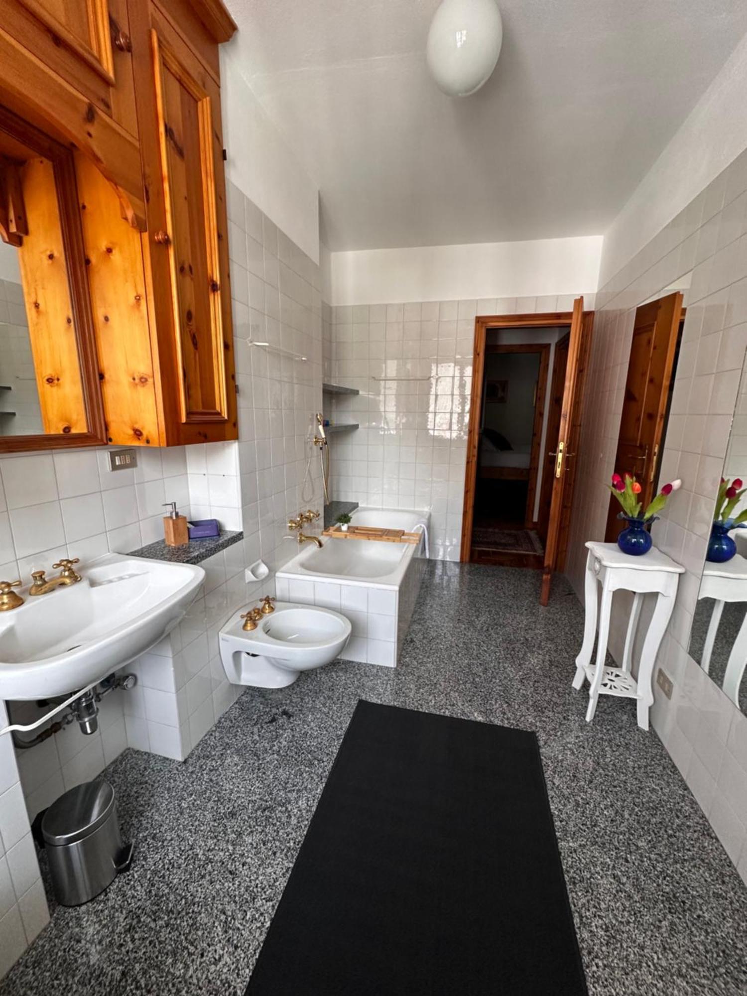 Ampio Appartamento Con Vista “Casa Magro” Tirano Luaran gambar